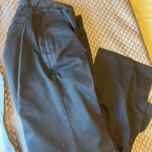 Indigo Palms Company grey pants and size is 33